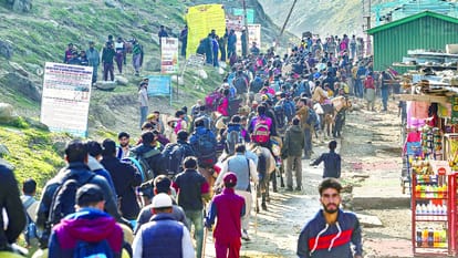 Amarnath Yatra: 6823 devotees visited Baba Barfani from Baltal route