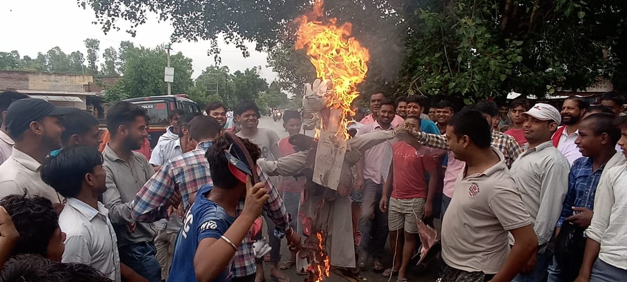 Effigies burnt at various places in protest against the Udaipur incident
