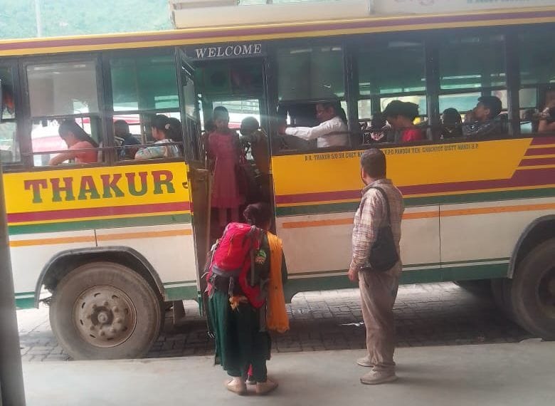 mandi news, himachal news, fare has been reduced, buses also mandi woman say