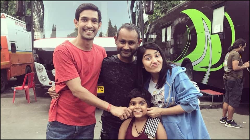 Mirzapur 3 Shweta tripathi aka golu shared photos with vikrant massey ali fazal know the detail about season 3