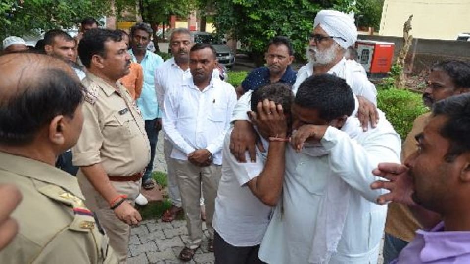 UP Police Constable killed fellow Constable in mathura crime news