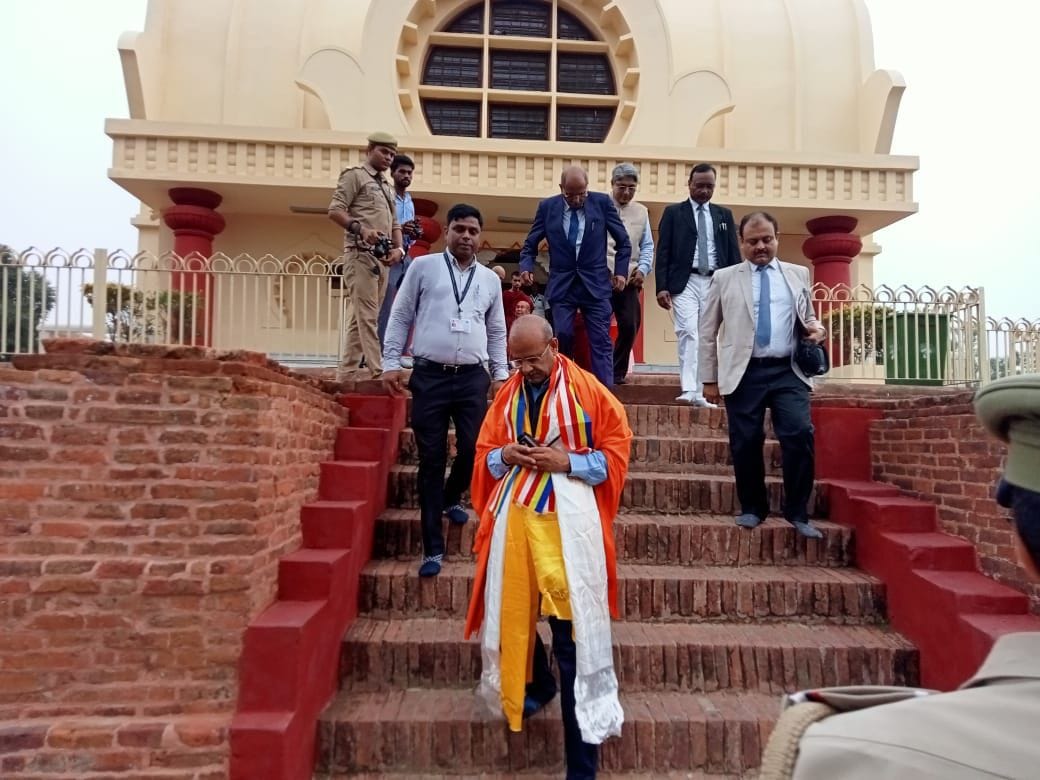 mukhy nyaayaadheesh ne bhagavaan buddh ka kiya darshan