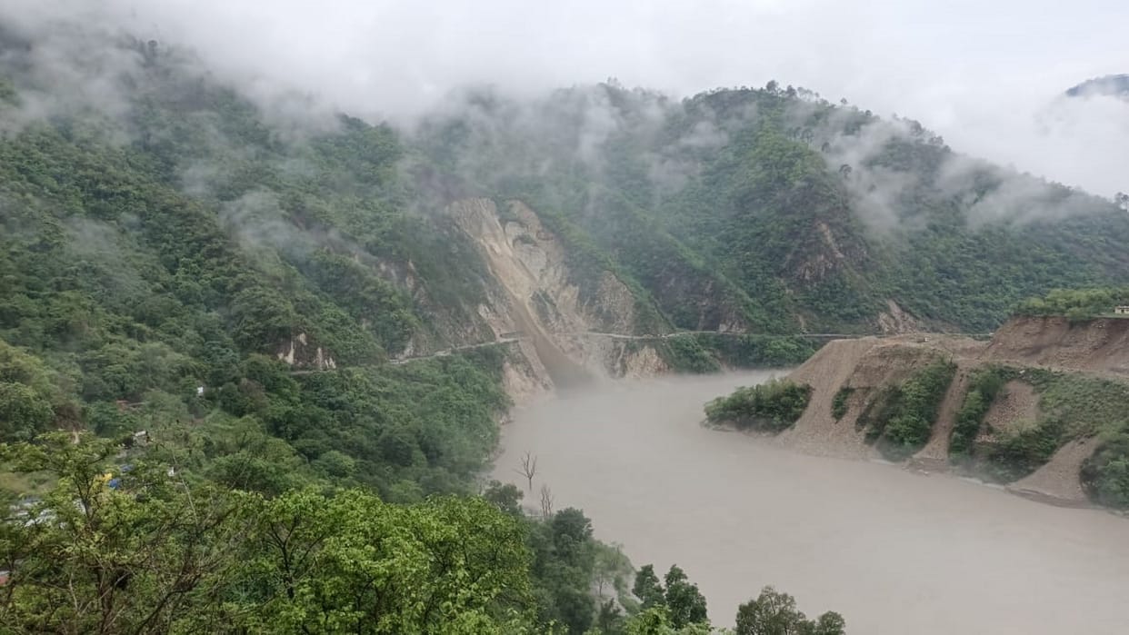Weather Update: Monsoon In Uttarakhand, Many roads closed, heavy rain alert in four districts today