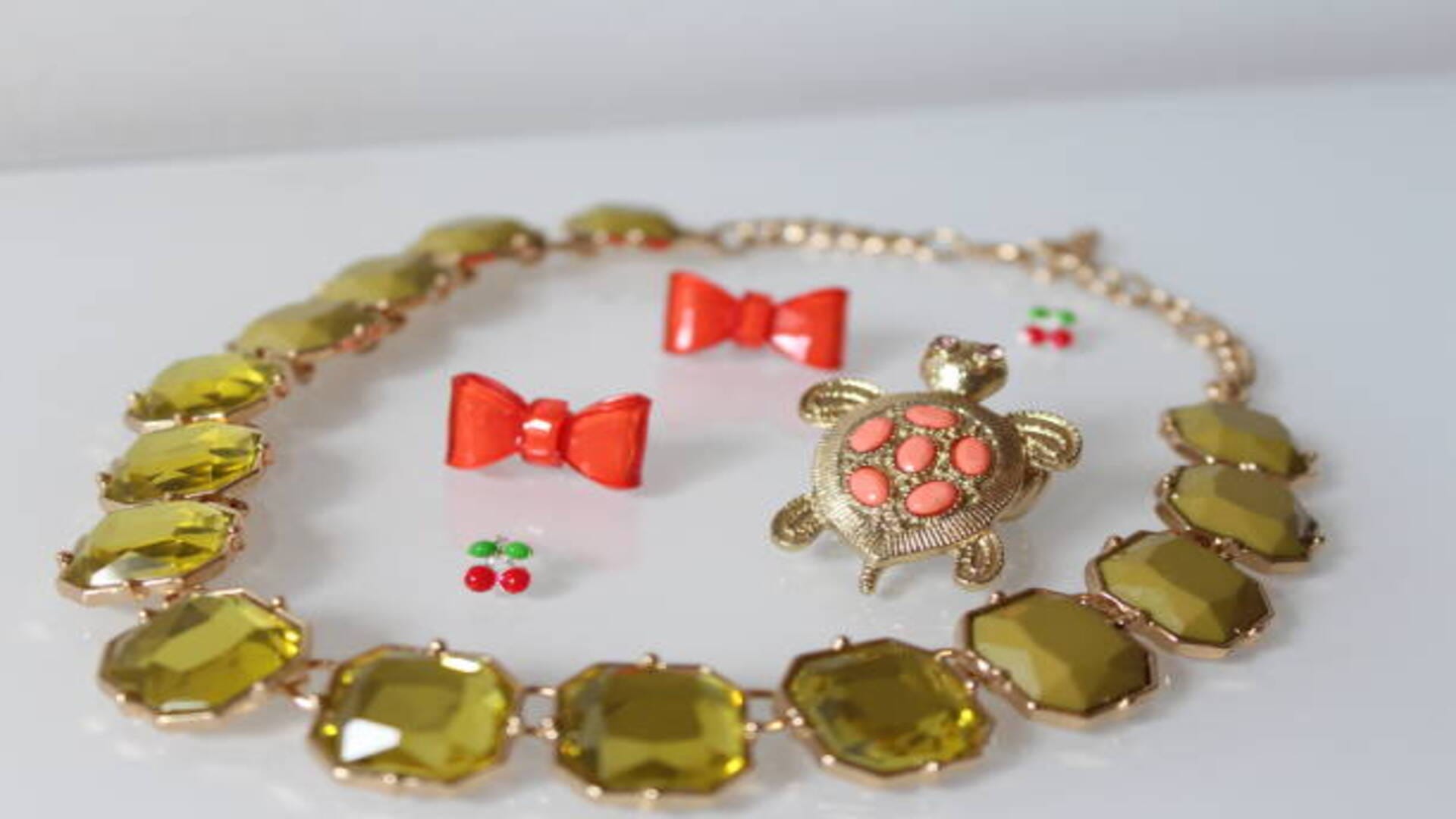 Turtle Ring Attract Money Know These Things Before Wearing All Details in Hindi