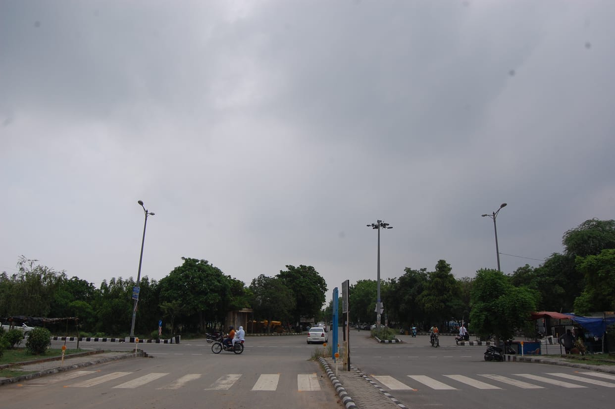 Clouds remained throughout the day, it did not rain