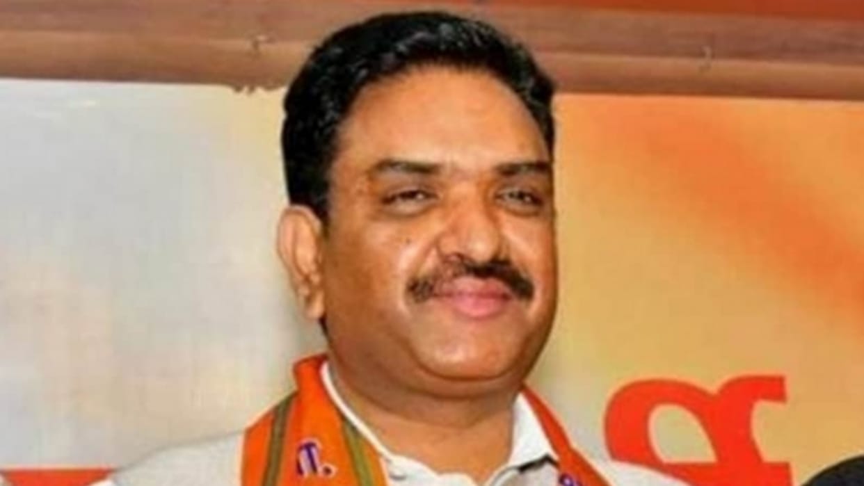 Minister Aseem Arun said in agra Akhilesh Yadav PDA factor will not work on public