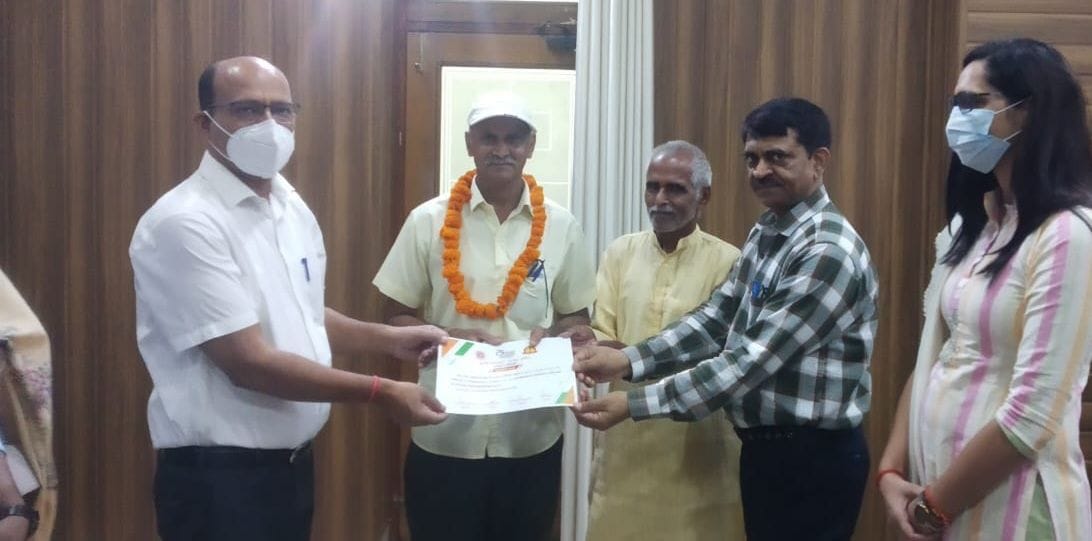 Brahmpal Singh is earning profit by doing organic farming