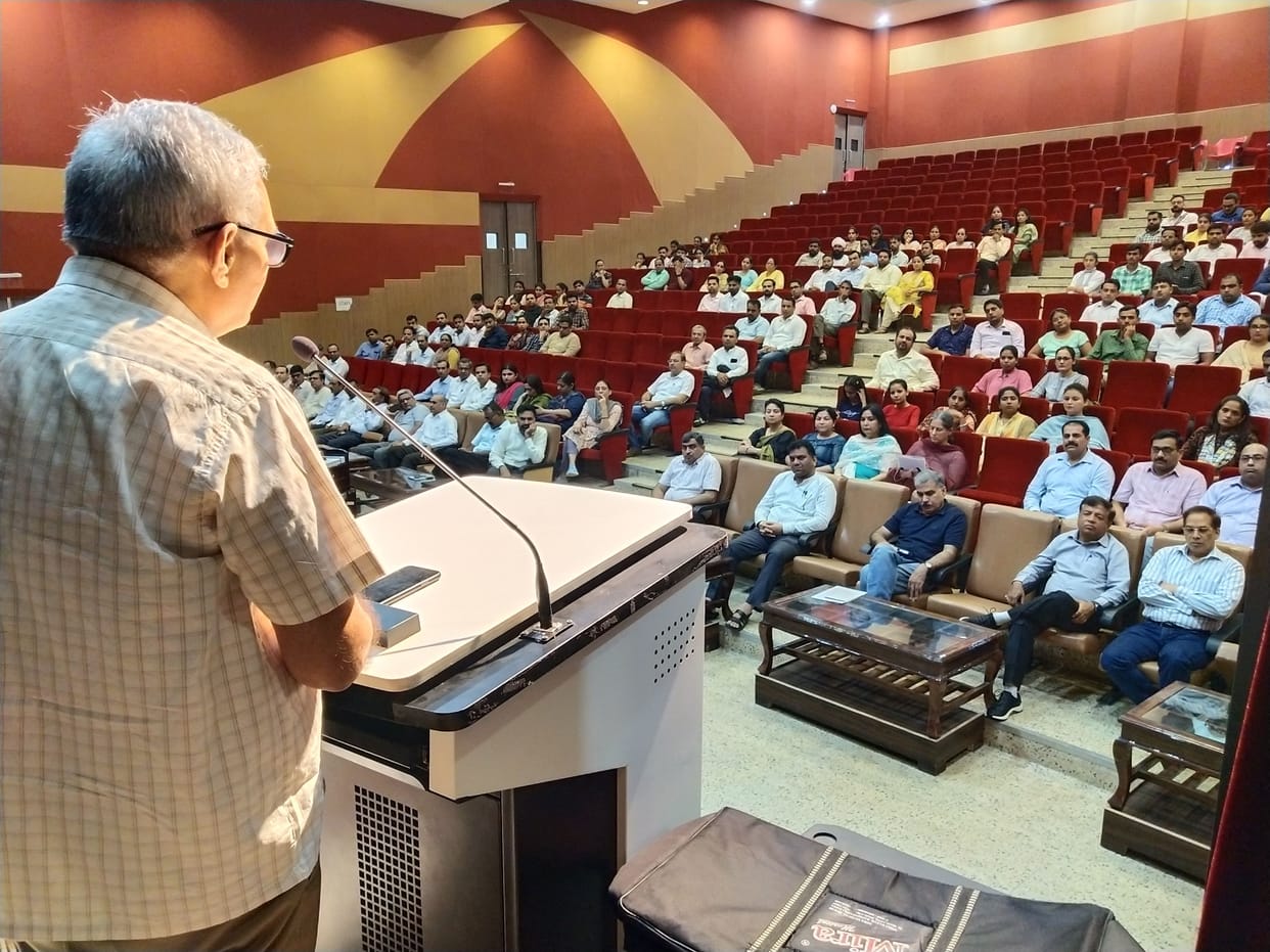 Any five will not be accepted in the examination: Vice Chancellor