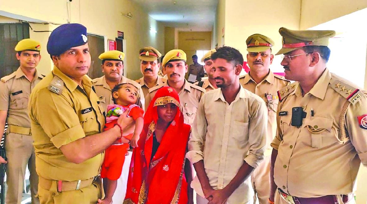 10 month old baby stolen from Mandaliya hospital mirzapur recovered dramatically happiness returned  to family