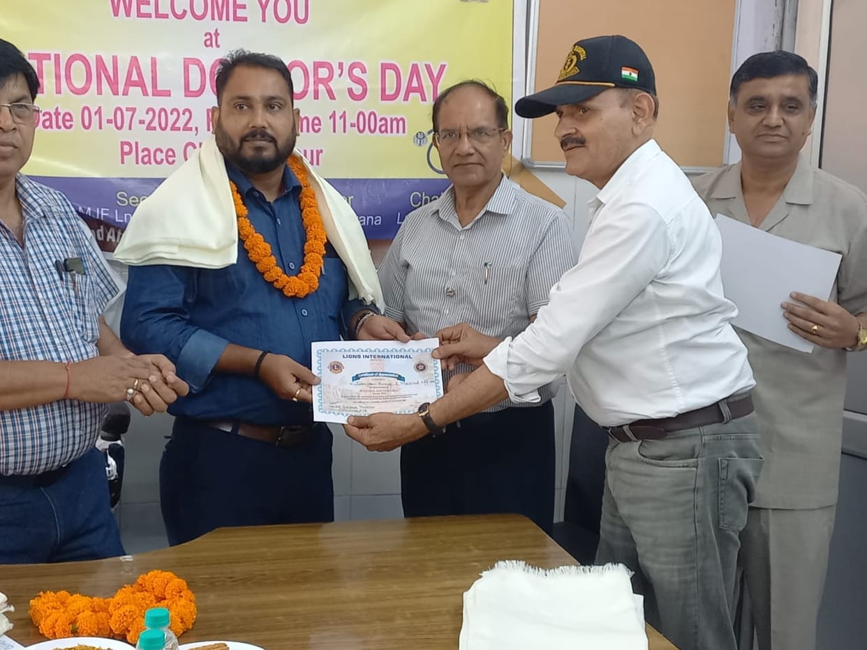 Lions Club Central honored doctors