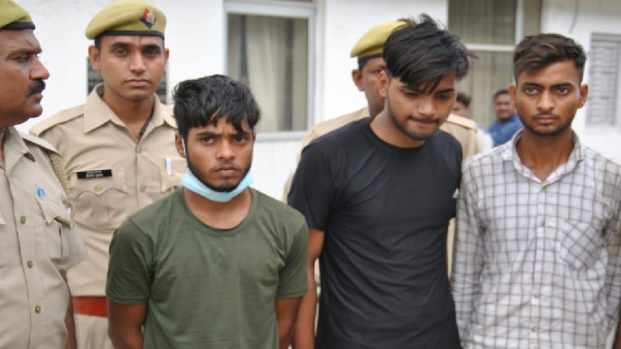 Modinagar Students robbed seven lakhs from petrol pump managers in Meerut to pay their expenses
