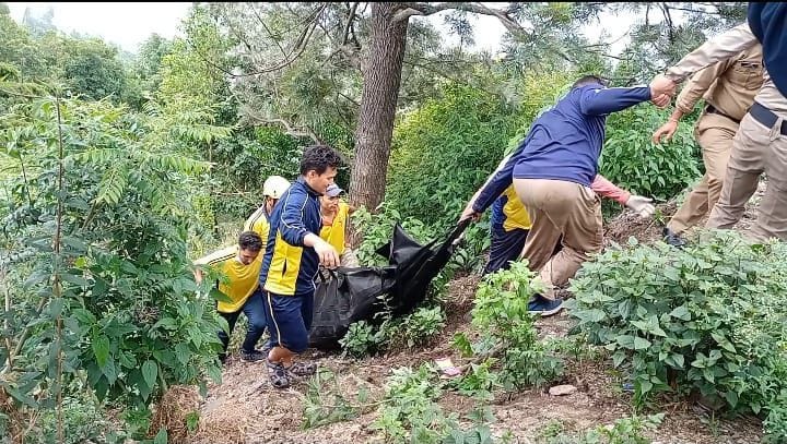Bodies of two real brothers recovered from a ditch near Gethia