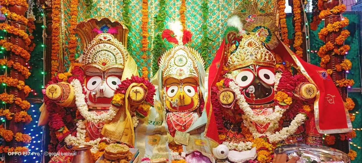 Hathras: Lord Jagannath roamed in the city sitting in a chariot