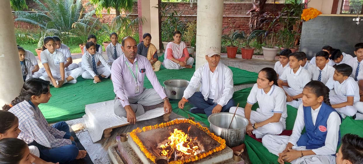 Yagya strengthens self-confidence: Gathina