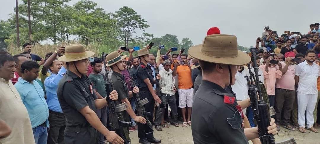 The body of the jawan was brought home, there was chaos