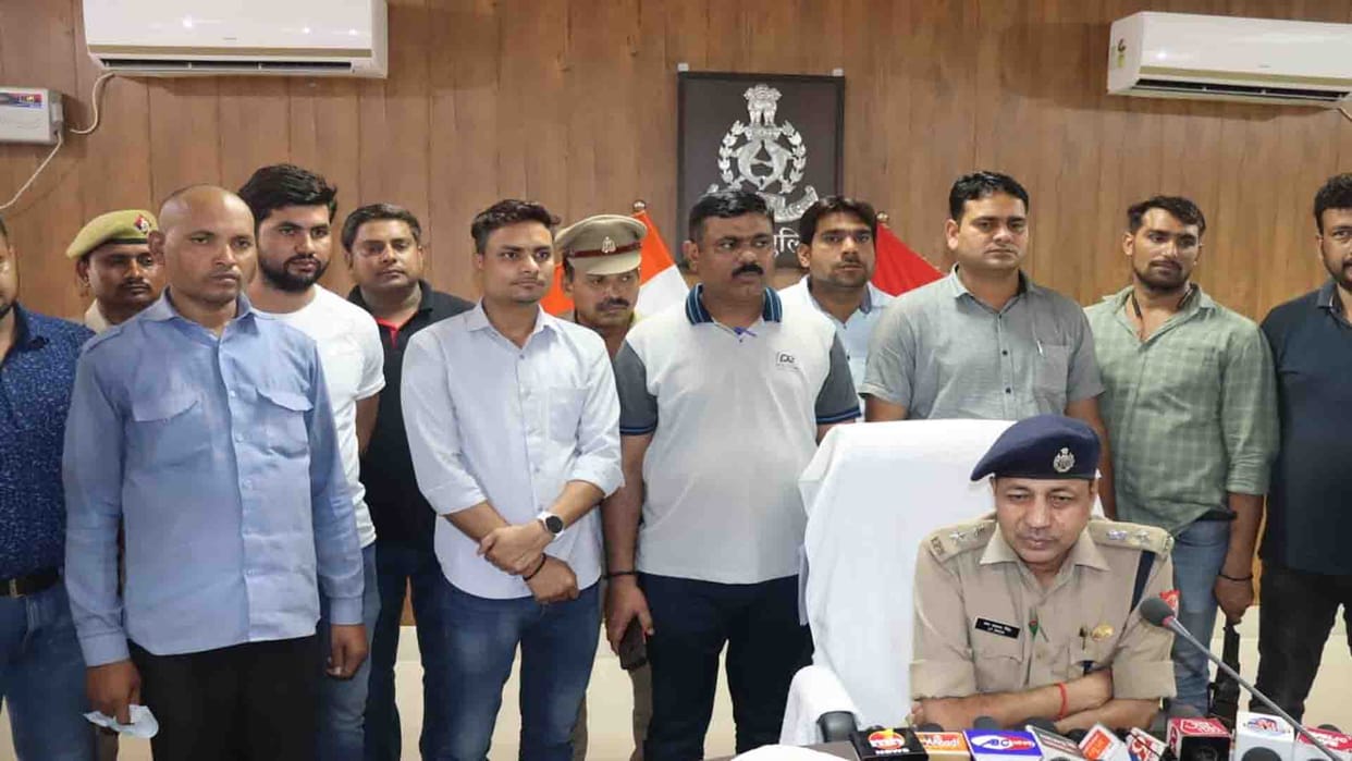 lover killed the woman, etawah crime news