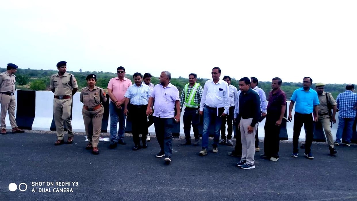 Bundelkhand Expressway, Additional Chief Secretary arrived to inspect the expressway, instructions given to the officers to complete the remaining work soon