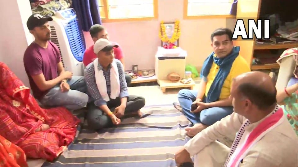 Udaipur Murder Case BJP leader Kapil Mishra meets family of Kanhaiya Lal ishwar Singh
