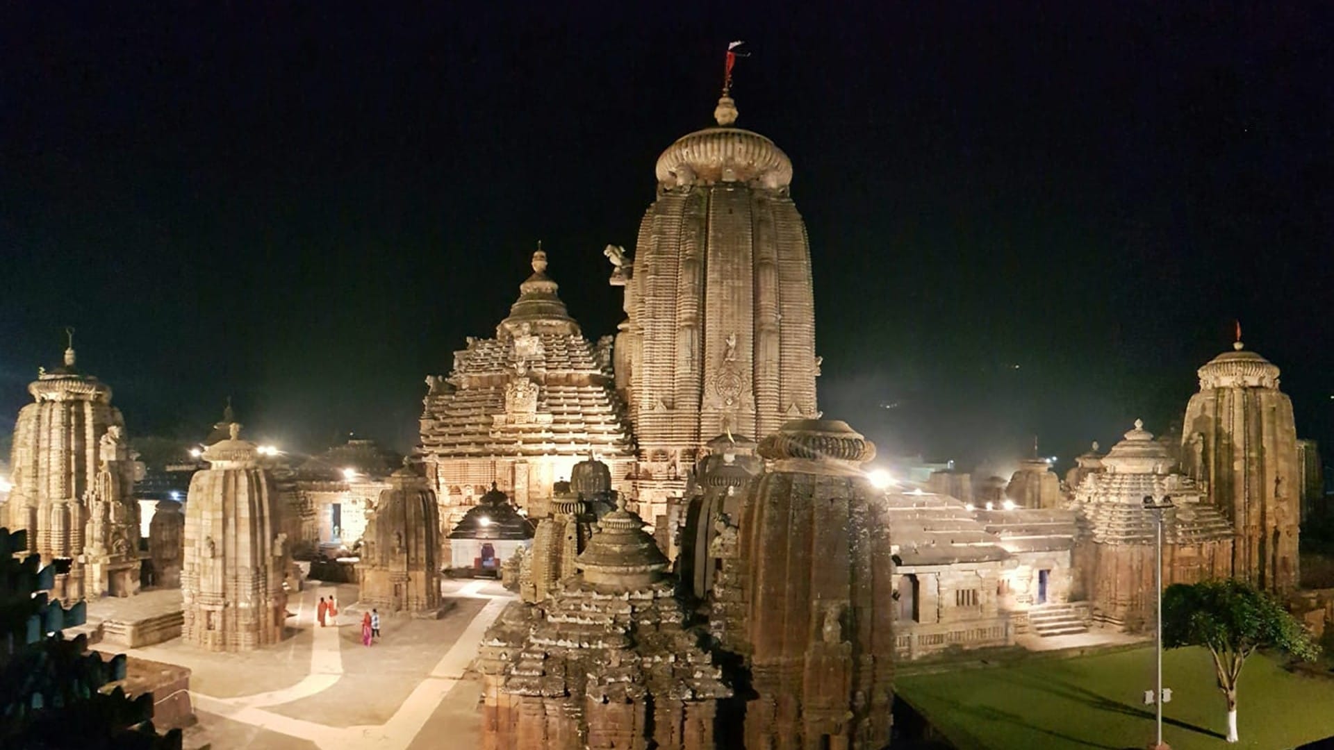 IRCTC Puri Kashi Ayodhya Tour Package 2023 Check Price And Complete Tour Details In Hindi