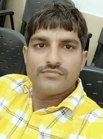 A young man returning from Bhiwani to his home on a bike died in a road accident