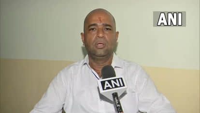 मृतक उमेश कोल्हे के भाई महेश कोल्हे।