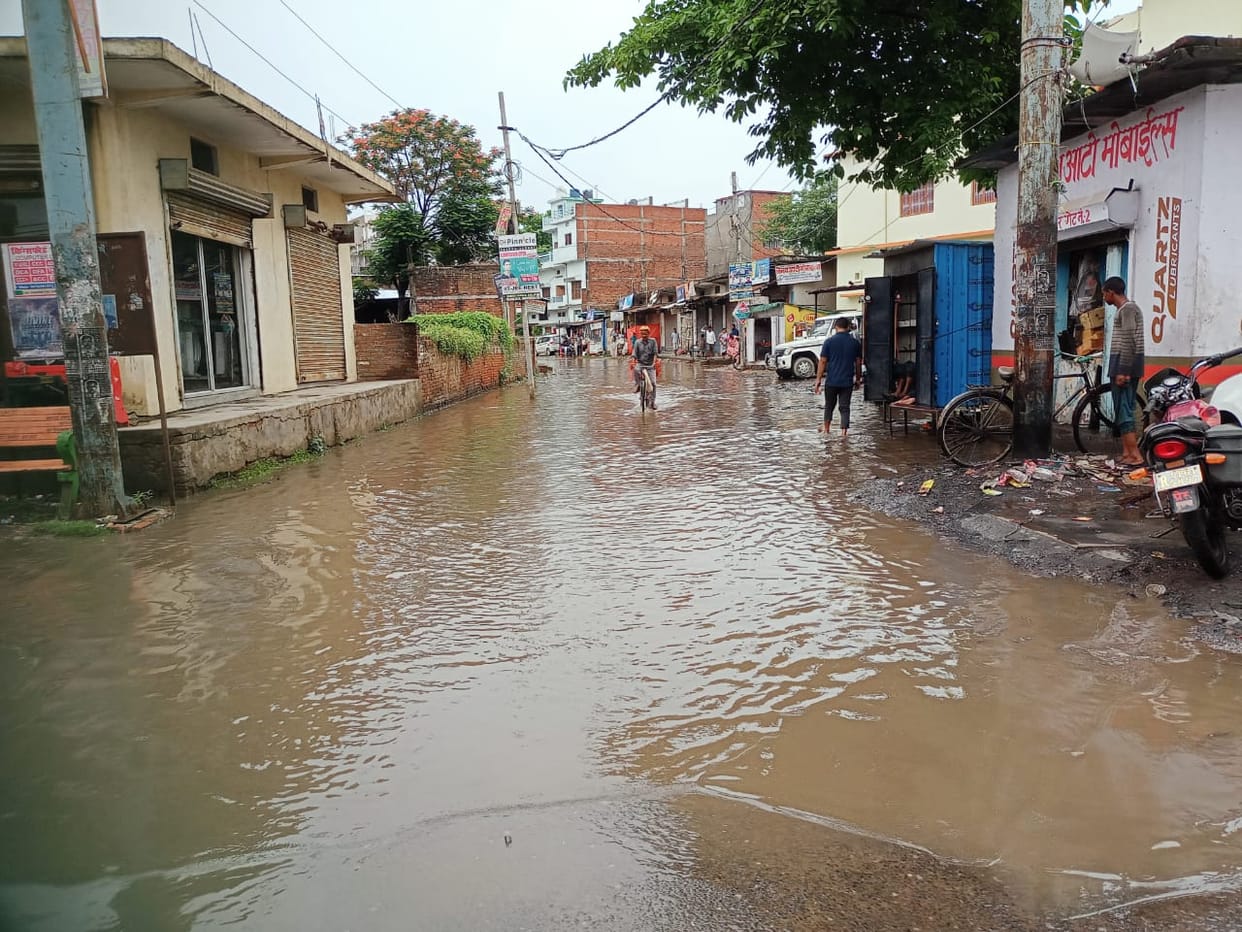 Five days of rain caused waterlogging, people upset