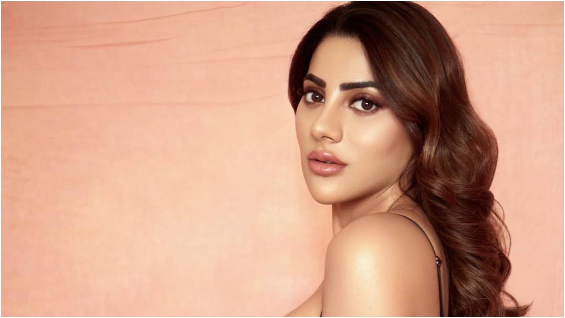 Bigg boss 14 fame Nikki Tamboli Test Corona Positive with heavy symptoms, shared post on Instagram