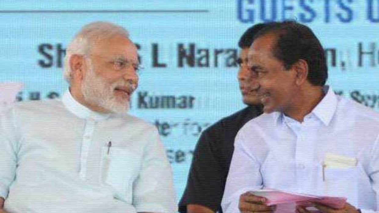 Telangana CM KCR on PM Modi Know Why He Comments Salesman, Dictator and Liar to PM Latest News in Hindi