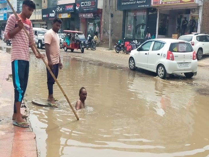 The claims of drainage are meaningless, even after 24 hours the water did not come out of the roads