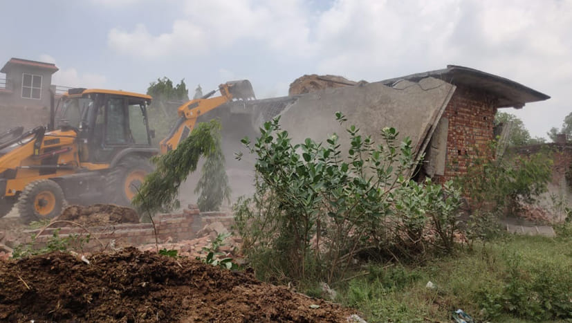 Bulldozer run on encroachment in Ranakhandi village