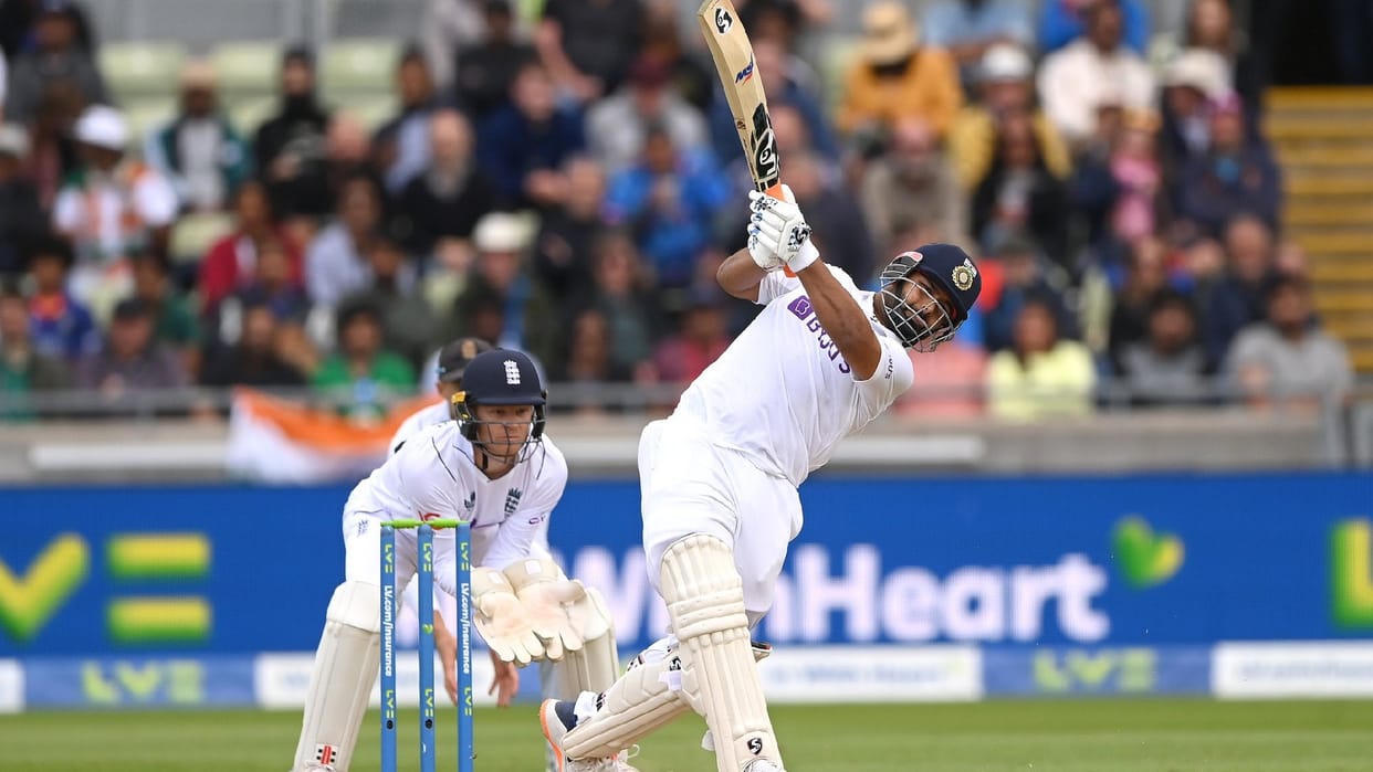 Sachin tendulkar, Ian bishop and irfan Pathan applause Rishabh Pant Century