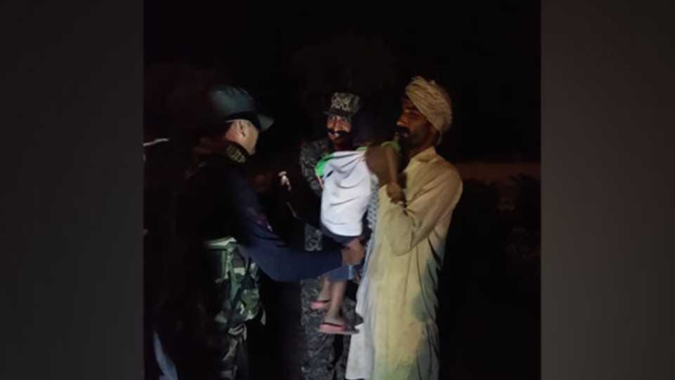 BSF hands over 3 year old child to Pakistan after he inadvertently crossed over into India