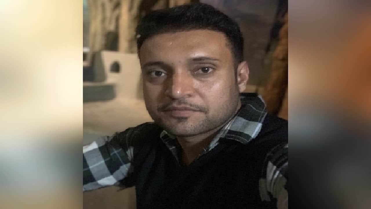 dead body of a constable posted in Delhi s Prashant Vihar police station was found in car