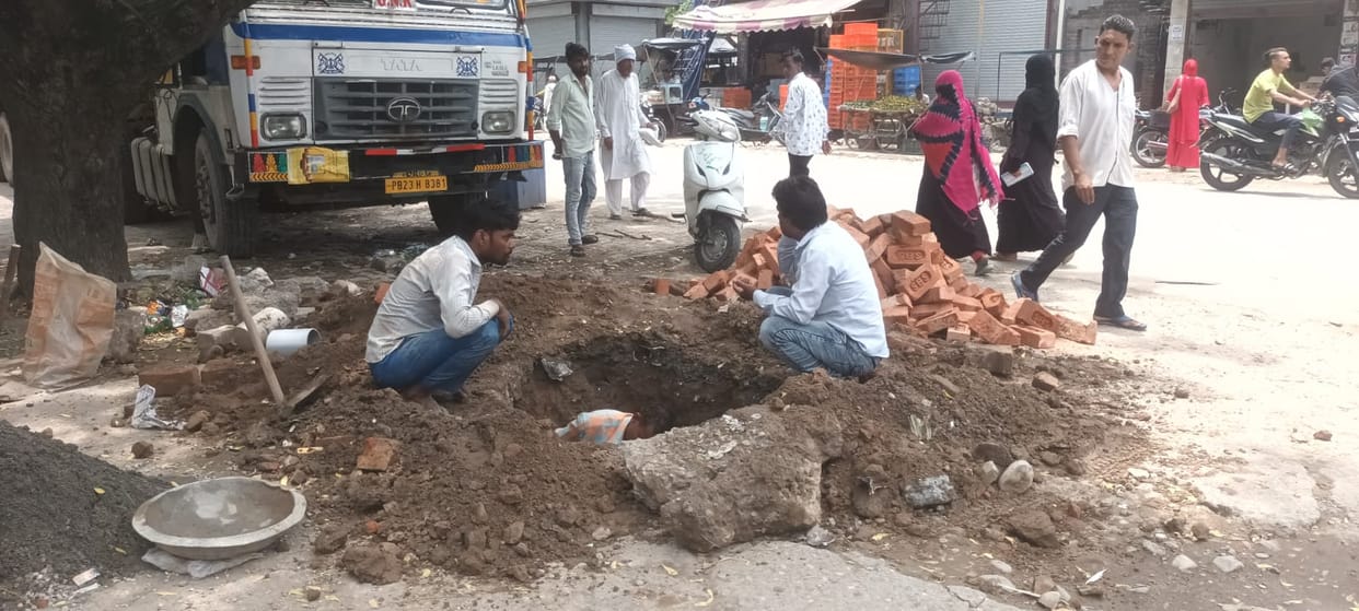 Leakage in pipeline under construction
