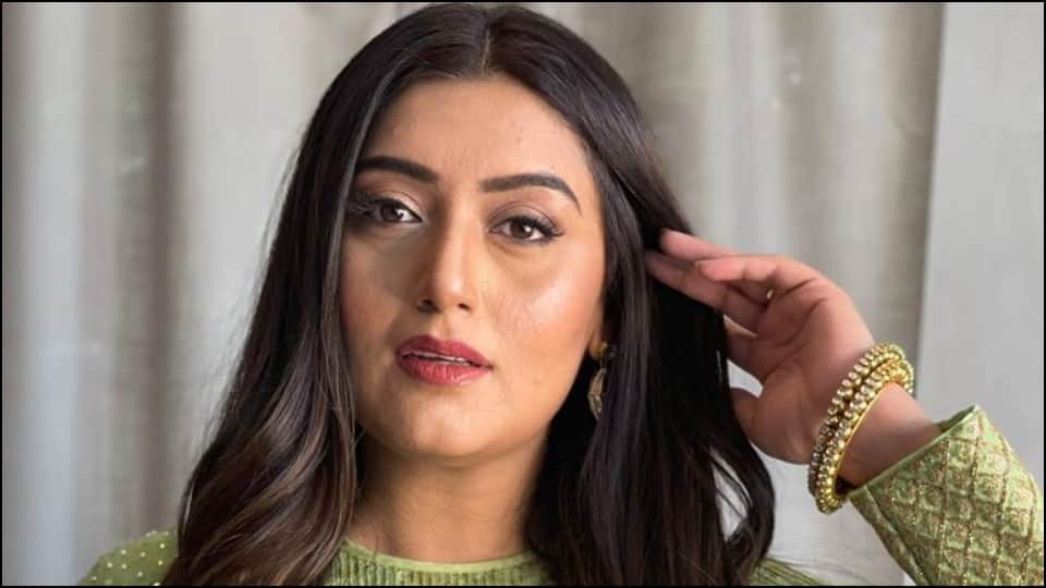 Shireen Mirza Health Update husband Hasan informs she stable after actress faints on the set of Dharam Patnii