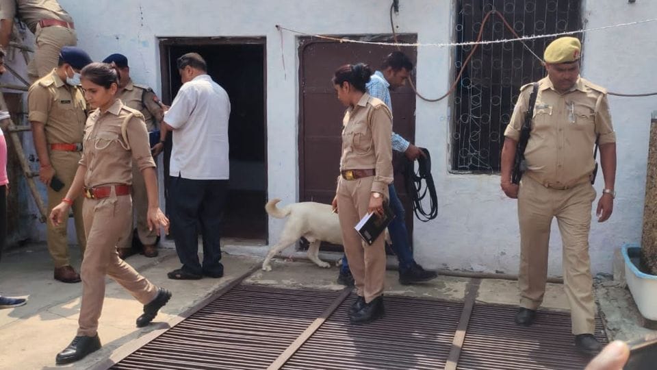 Agra Double Murder Goods found scattered in the house, the gate's mesh was broken