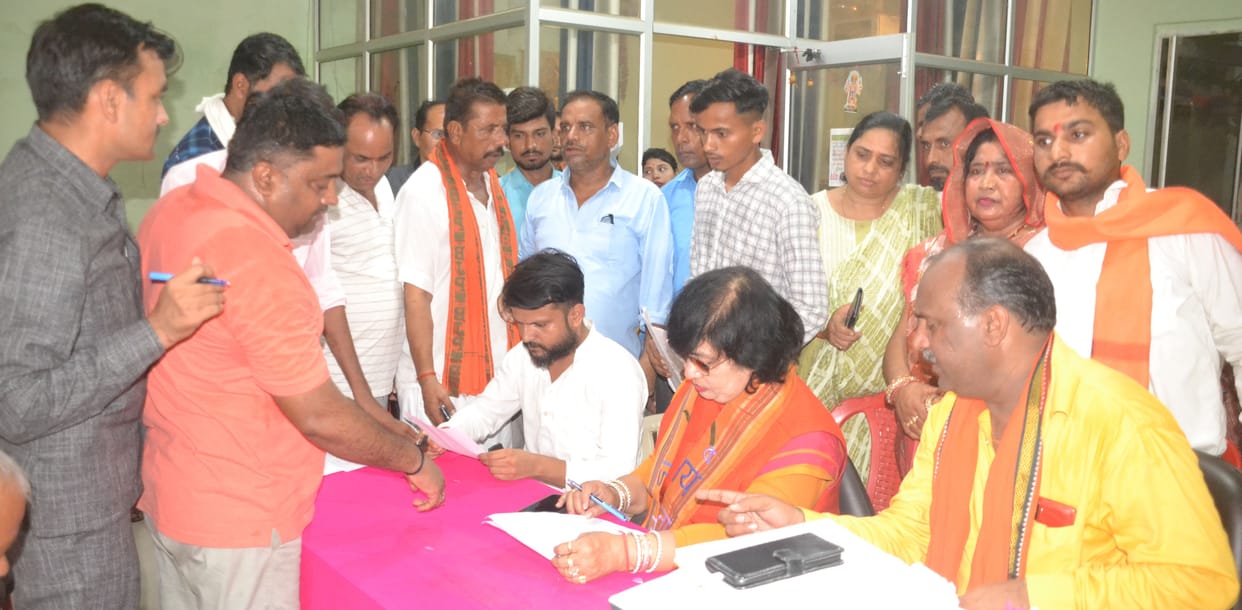 Kanpur Dehat : Women station in-charge did not pick up the Minister of State's phone, expressed displeasure with the SP