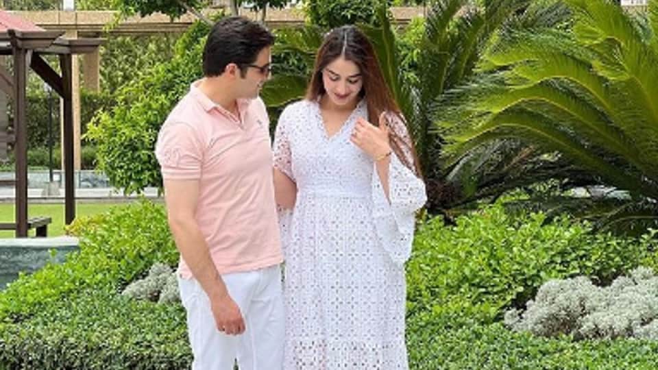 Photos Of Dr Mehreen Qazi With Whom Athar Aamir Khan took to  announce his engagement