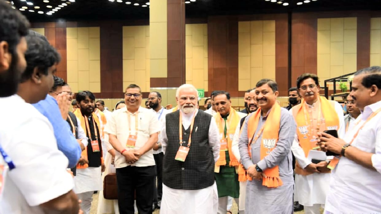 BJP to execute plans for Southern States Telangana an Tamilnadu