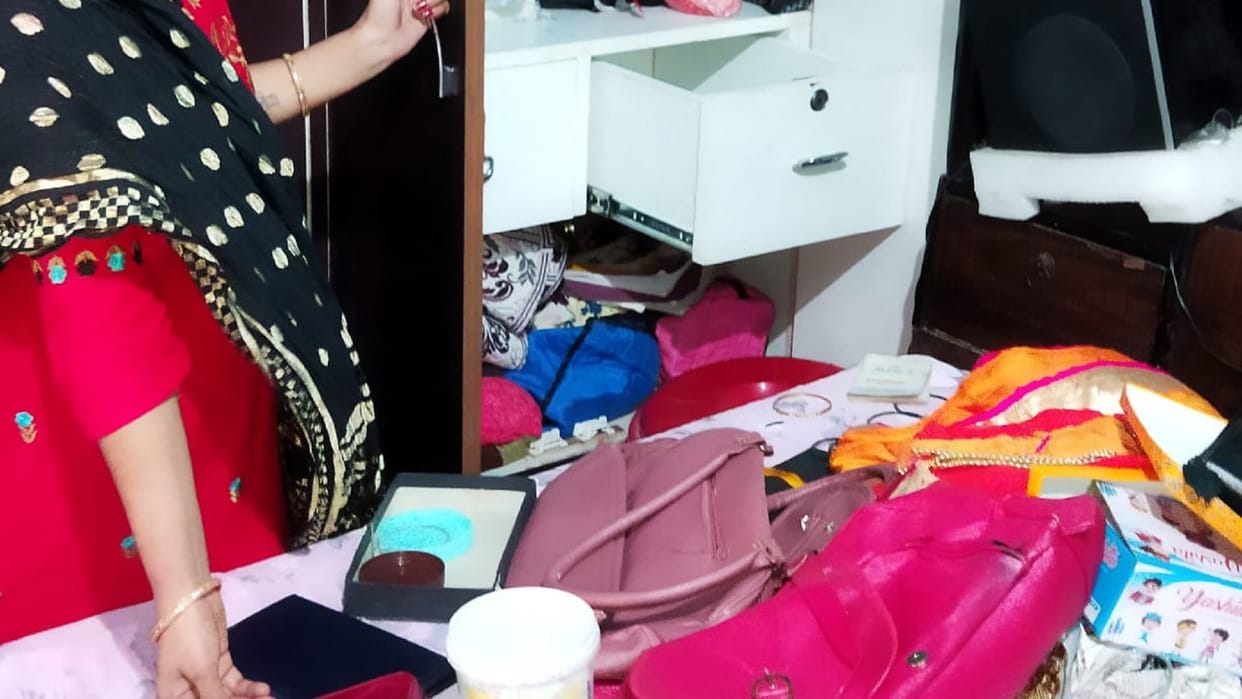 Theft in Sambhal house when family went to attend a function