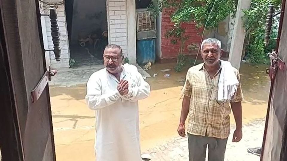 two people reached police station with German Shepherd dog for ownership in etah
