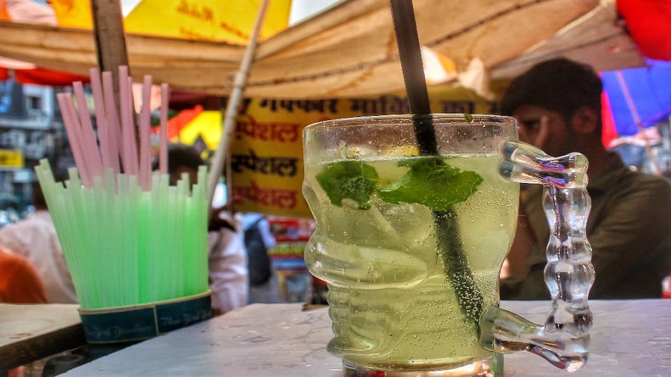 confusion among traders in delhi regarding single use plastic ban