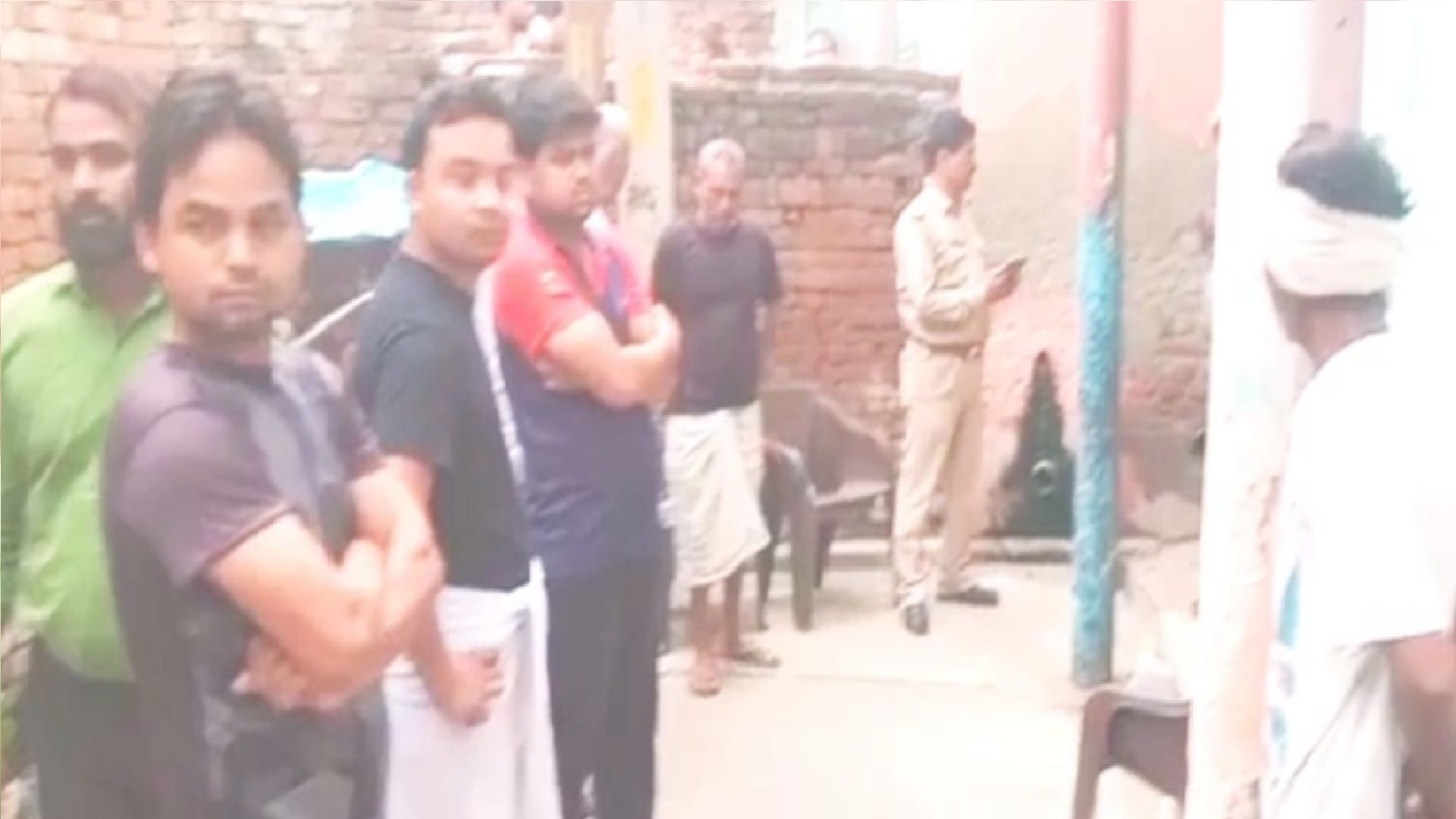 Husband killed his wife along with brother and bhabhi