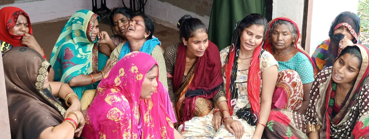Kanpur Dehat : Teenager dies due to high tension line, electricity in 100 villages and two localities is running for four hours
