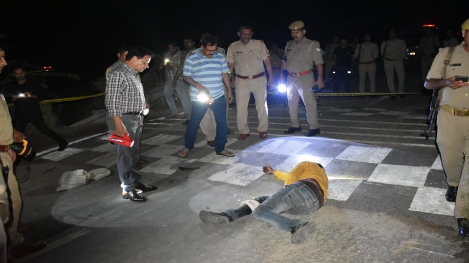 Police Caught History Sheeter Crook In Encounter In Mainpuri crime news