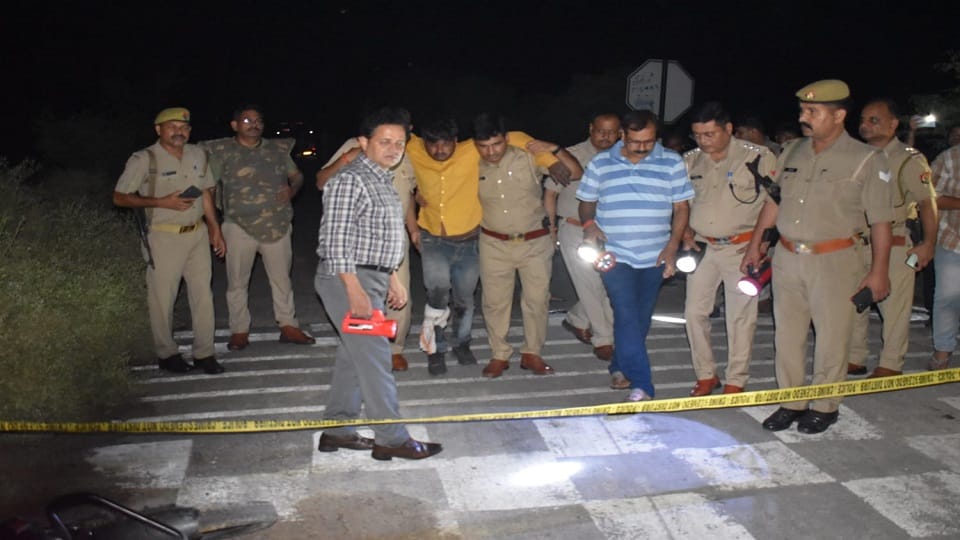 Police Caught History Sheeter Crook In Encounter In Mainpuri crime news
