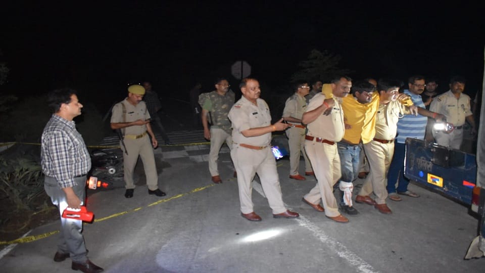 Police Caught History Sheeter Crook In Encounter In Mainpuri crime news