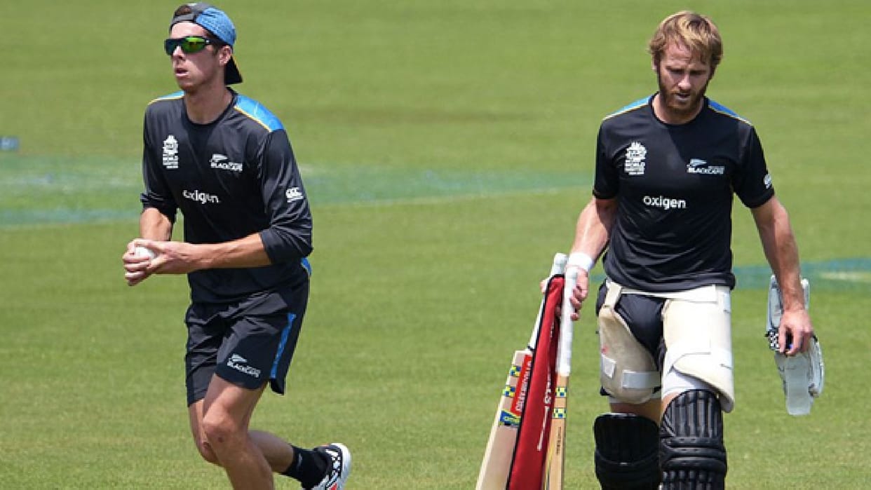 New Zealand Captain Mitchell Santner Tests Positive for COVID 19 Ahead of Ireland Tour News in Hindi