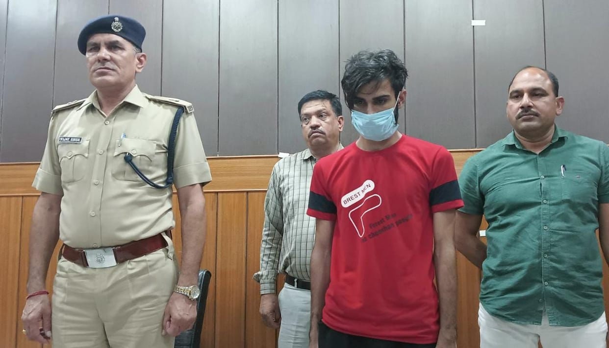 The killer reached Haridwar after three murders, took a dip in the Ganges