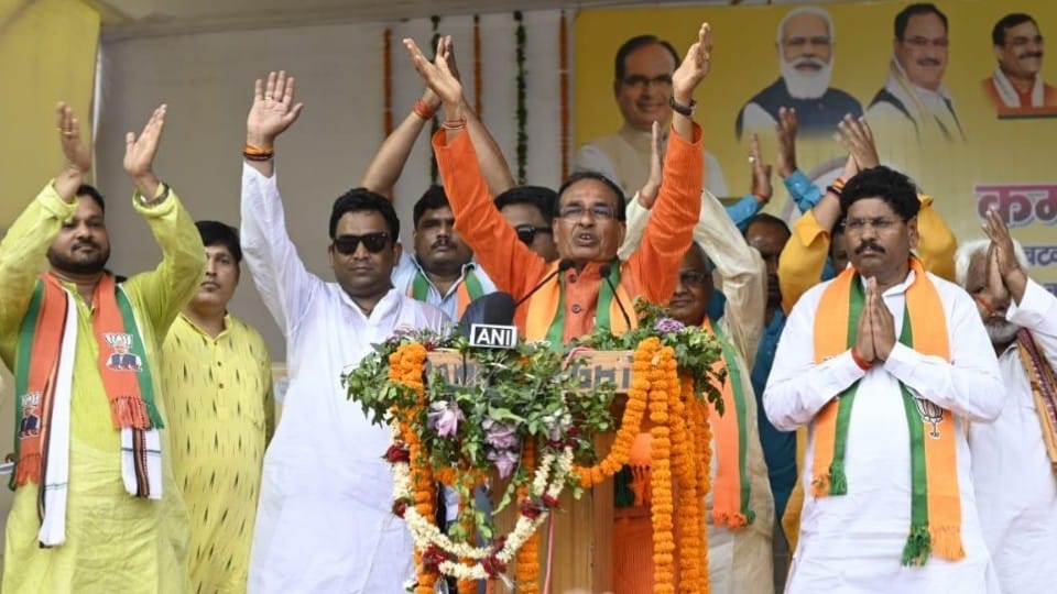 MP Politics: CM did road shows in Jabalpur and Singrauli, said - Congress's politics of appeasement ruined the country